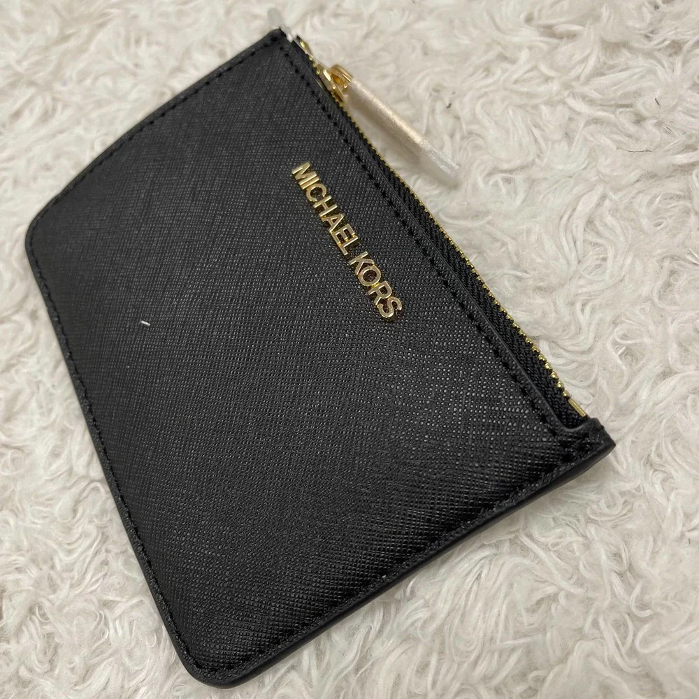 $188 Retail Brand new Michael Kors coin pouch with ID leather. - Picture 2 of 5